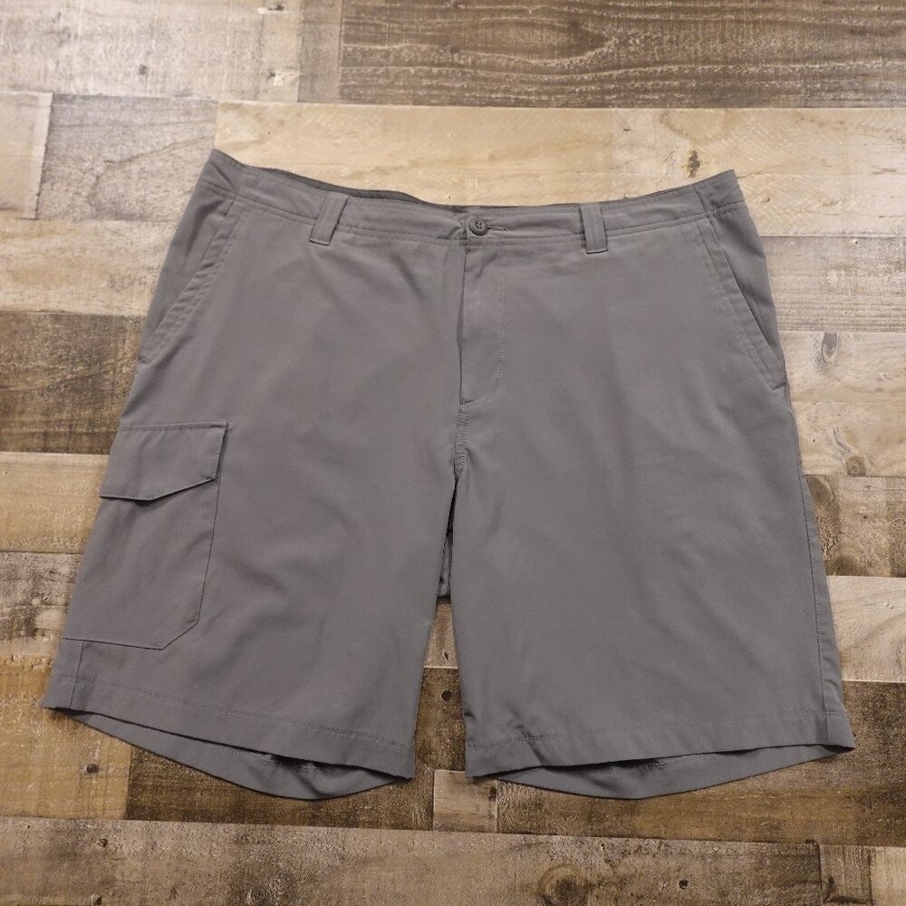 Columbia Eaglecrest Shorts Men’s 40 Gray Hiking Outdoor Utility